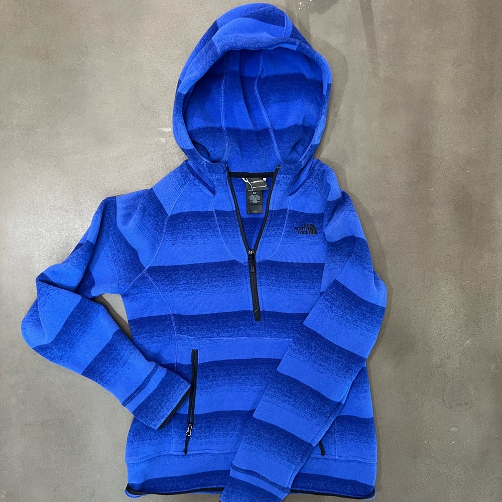 The North Face Woman’s Pullover
